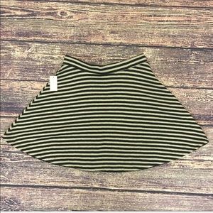 NWT GAP Striped A-Line Mini Skirt Sz. M Black/Gray